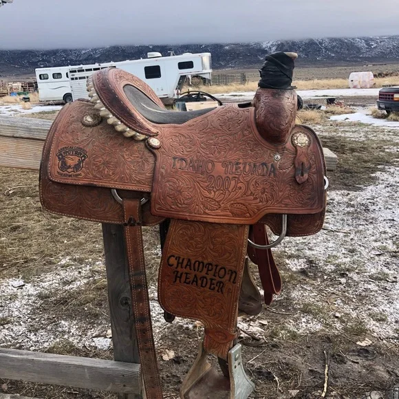 Scott Thomas Team Roping Saddle - Picture 13 of 16
